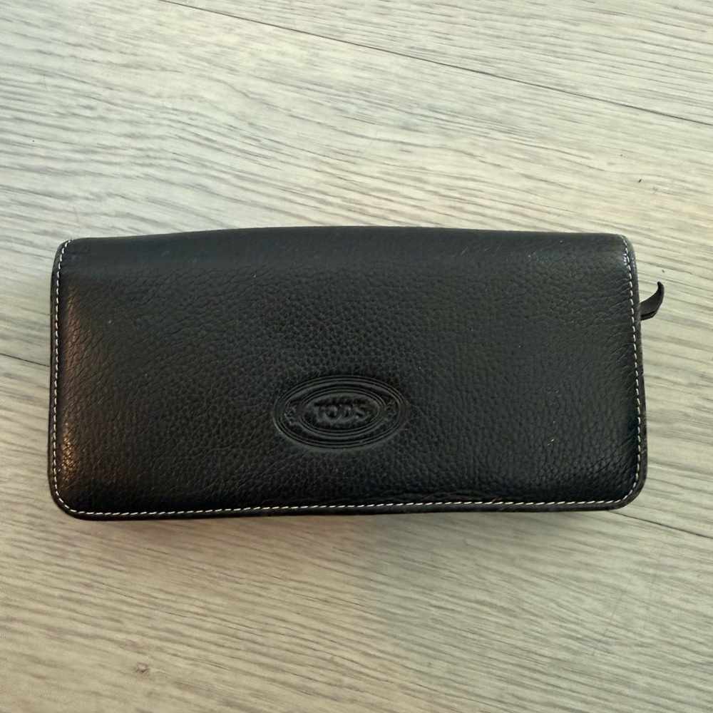 Tods Black pebbled Leather Wallet
